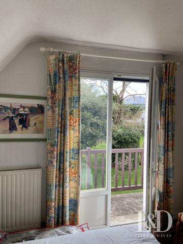 Maison sans vis à vis, exposée sud, grande terrasse