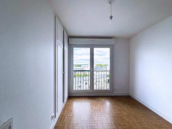 Appartement T4, dernier étage avec ascenseur, balcon et vue rade - Brest - Pilier Rouge