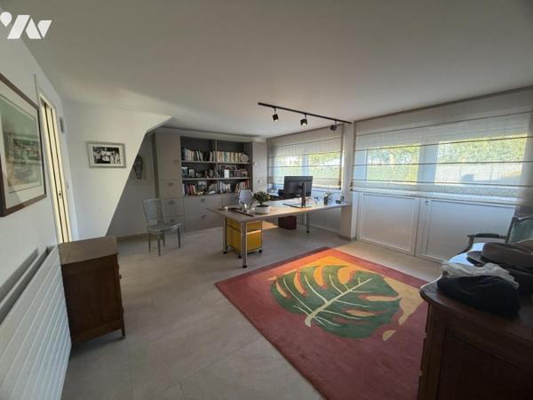 10 mn NORD DE CAEN - 10 mn DE LA MER - Maison d'Architecte - Piscine couverte - Terrain 2700 m2