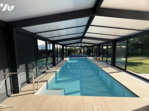 10 mn NORD DE CAEN - 10 mn DE LA MER - Maison d'Architecte - Piscine couverte - Terrain 2700 m2