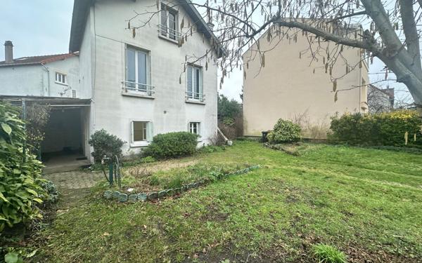 Maison à vendre    4 pièces •  Villemomble