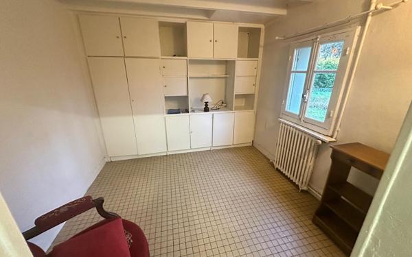 Maison à vendre    4 pièces •  Villemomble