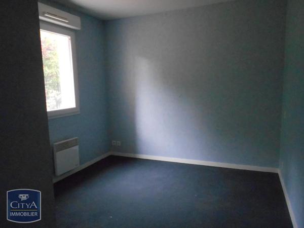 Appartement à louer 2 pièces 54.13m² Châteauroux (36000)