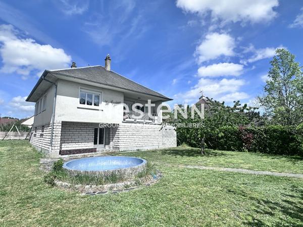 Charmante maison familiale à vendre de 139.29 m² avec 4 chambres et jardin à Aubigné-Racan (72800)