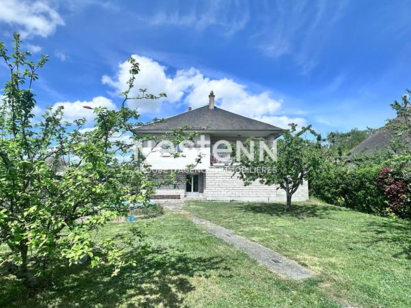 Charmante maison familiale à vendre de 139.29 m² avec 4 chambres et jardin à Aubigné-Racan (72800)