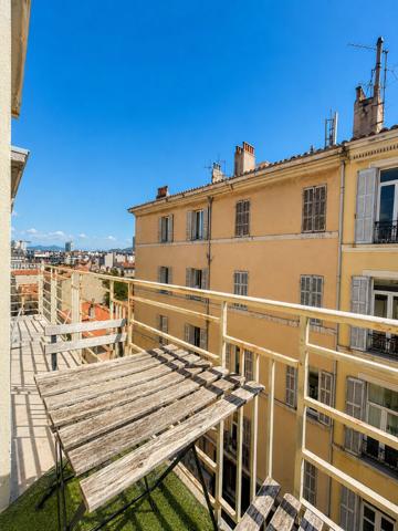 RUE DR JEAN FIOLLE - T2 - EXTERIEUR & LUMINOSITE