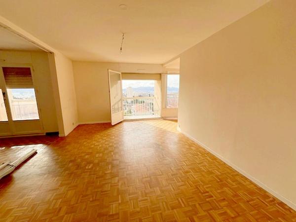 Appartement Marseille 4 pièce(s) 80.92 m2 avec Parking et cave