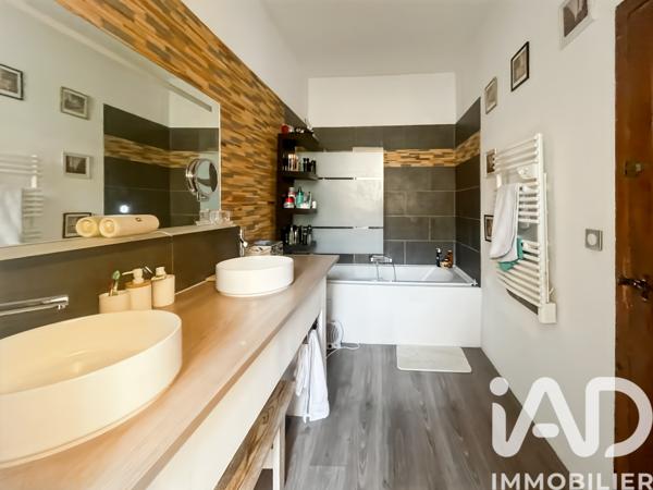 Maison à vendre 6 pièces 170 m² Lansargues