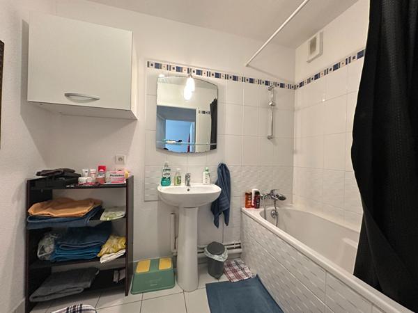 Appartement à vendre à Vannes Ouest T2 avec terrasse et parking extérieur !