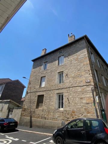 Appartement à rénover - 113 m2 au sol - Centre ville au calme