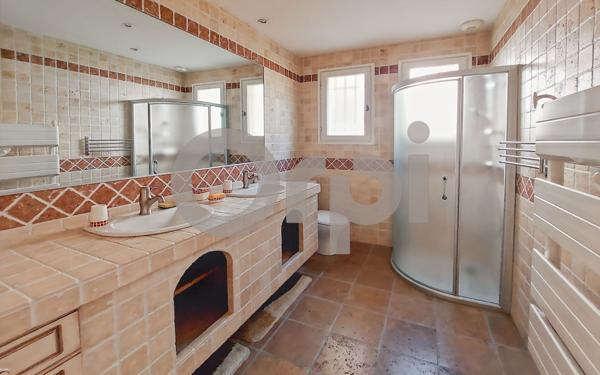 Maison à vendre    4 pièces • 100 m2 Manosque