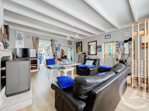 Maison à vendre  5 pièces - 124,50 m 2   MARENNES  - 17