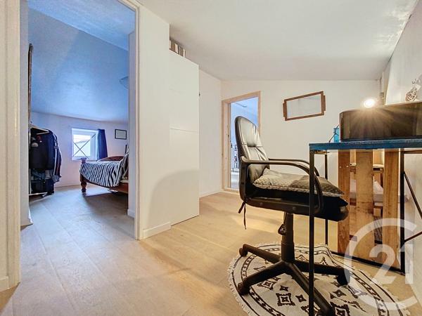 Maison à vendre  5 pièces - 124,50 m 2   MARENNES  - 17