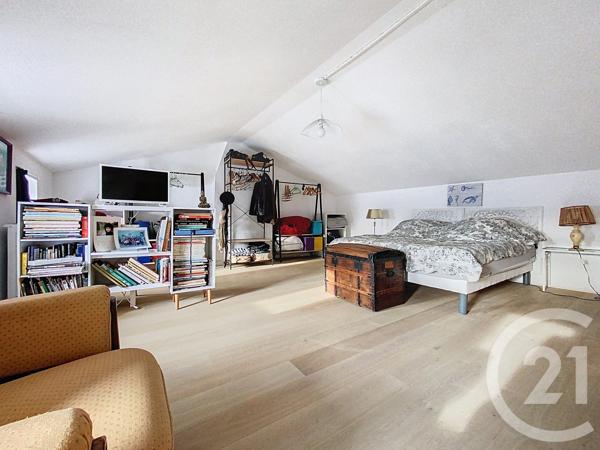Maison à vendre  5 pièces - 124,50 m 2   MARENNES  - 17