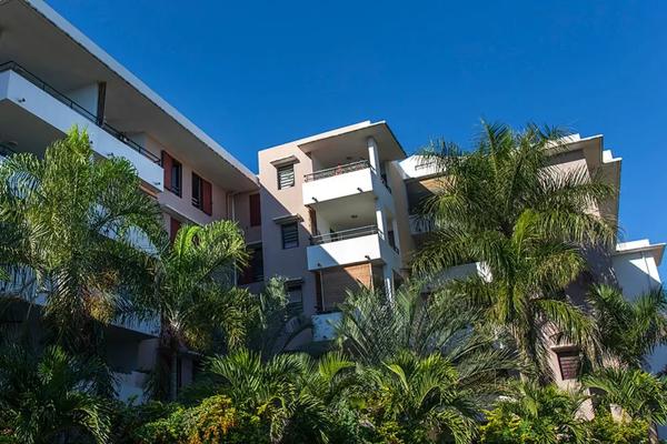 Appartement à vendre 2 pièces 52m² Saint-Pierre (97410)