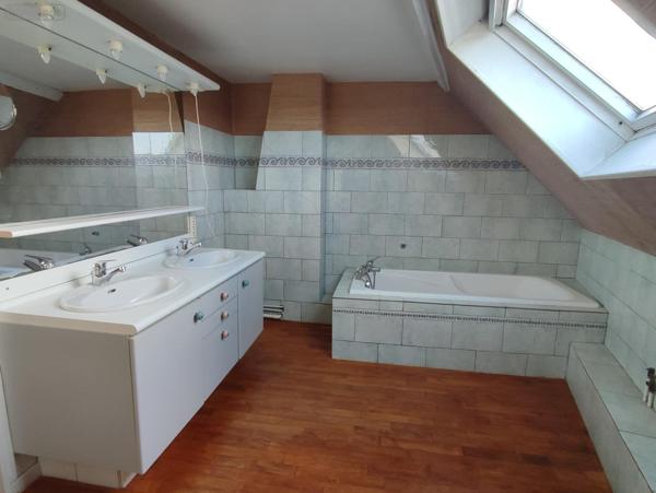 Maison à louer à Oissel en Seine-Maritime (76350), ref : 2026L06