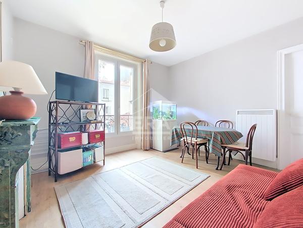 Appartement 2 pièces 41m2  Dugommier-