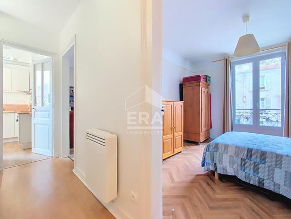 Appartement 2 pièces 41m2  Dugommier-