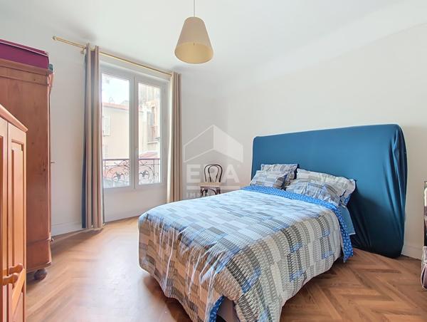 Appartement 2 pièces 41m2  Dugommier-
