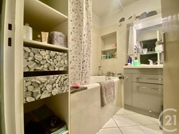 Maison à vendre  6 pièces - 116,85 m2 LES AVENIERES VEYRINS THUELLIN - 38