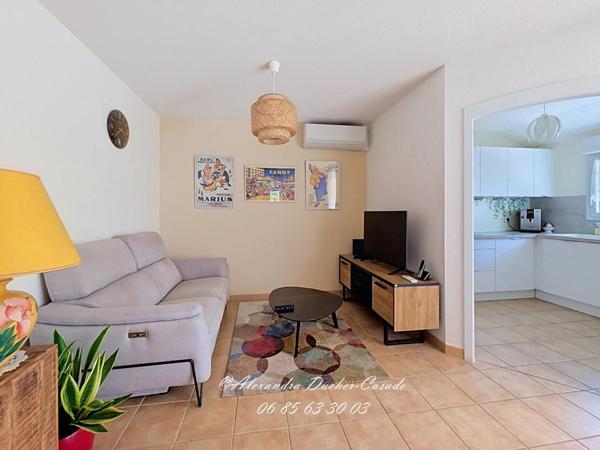 LES MÉES ? APPARTEMENT T3 DE PLAIN-PIED AVEC TERRASSE, PISCINE ET PARKING PRIVATIF
