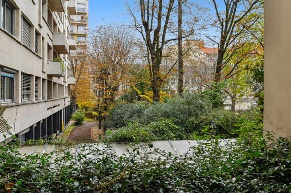 Appartement à vendre  2 pièces - 48,11 m2 PARIS - 75007
