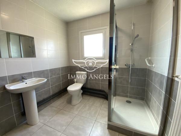 Maison 3 chambres, garage, terrasses, jardin