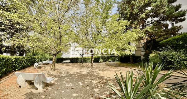 À vendre Studio 38 m² - Tassin-la-demi-lune 69160