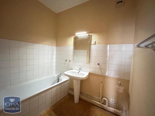 Appartement à louer 3 pièces 76.8m²