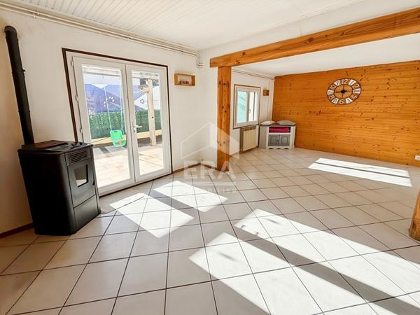 LES PENNES MIRABEAU- EXCLUSIVITE - Maison T3 de 70 m2 sur 580 m² de terrain avec garage