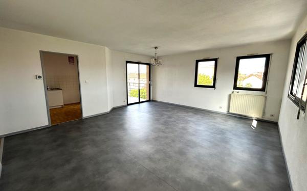 Appartement à louer    3 pièces • 76 m2 Albi