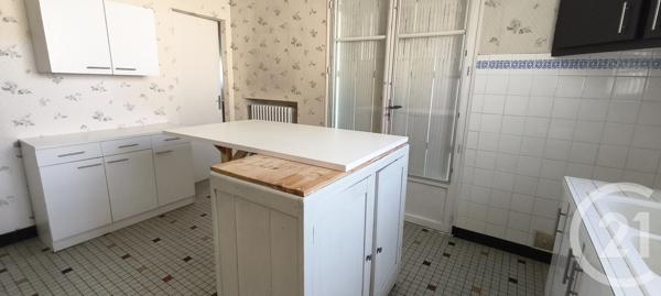Maison à vendre  7 pièces - 136,71 m 2   CHATILLON SUR THOUET  - 79