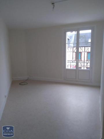 Appartement à louer 3 pièces 63.63m² Beauvais (60000)