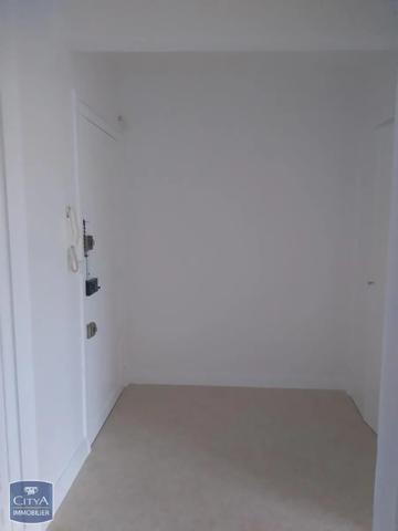 Appartement à louer 3 pièces 63.63m² Beauvais (60000)