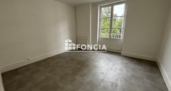 Location Appartement 2 pièces 62 m² - Lyon 69007