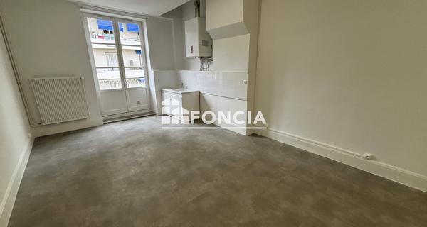 Location Appartement 2 pièces 62 m² - Lyon 69007