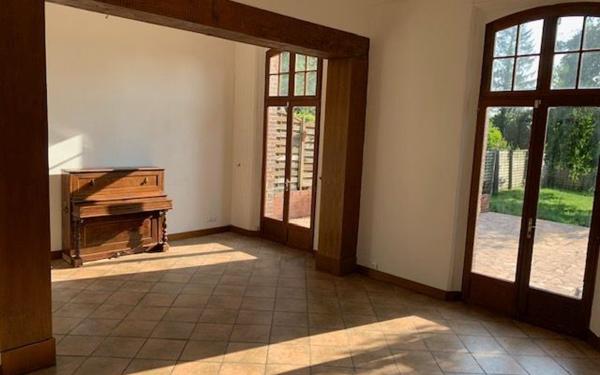 Maison à louer    5 pièces •  Cuvilly