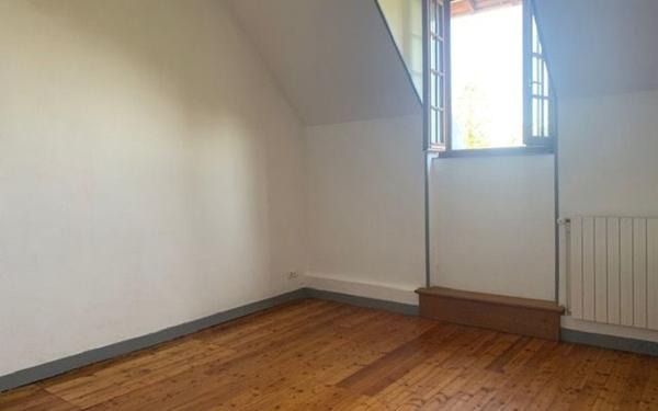 Maison à louer    5 pièces •  Cuvilly