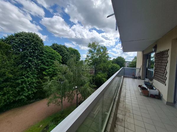 Appartement Saint Germain En Laye 5 pièce(s) 102.46 m2 €800 000 ** - Référence 18131
