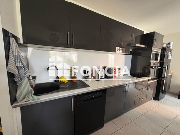 Location Appartement 3 pièces 68.15 m² - 82 AVENUE DE CORZENT Thonon Les Bains 74200