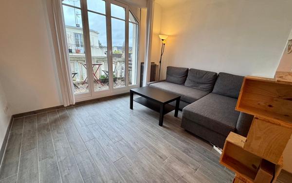 Appartement à louer    2 pièces •  Viroflay