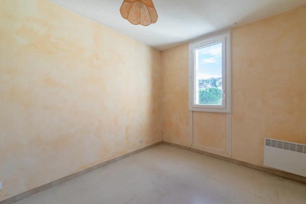 Appartement à vendre 4 pièces 77.57m²