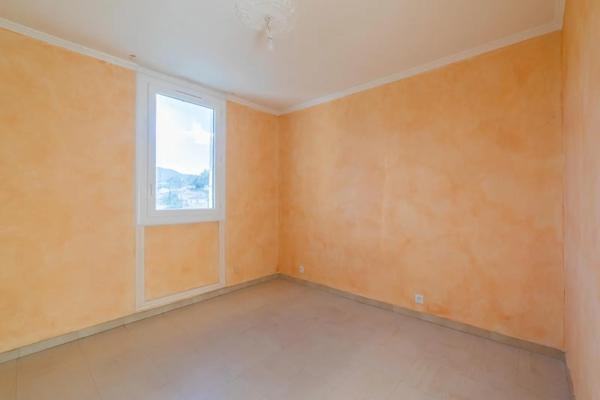 Appartement à vendre 4 pièces 77.57m²