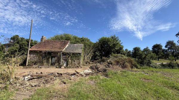Vente / Maison à rénover à Ceaucé (61330)