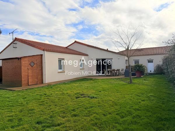 Maison à LA TESSOUALLE, 49280 - 7 pièces 160m²