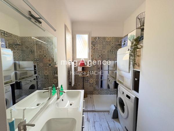 Appartement à NICE, 06100 - 2 pièces 56m²