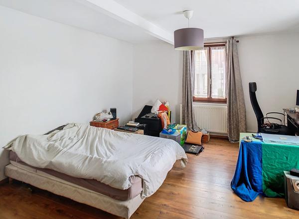 MAISON DE VILLE SITUEE EN IMPASSE