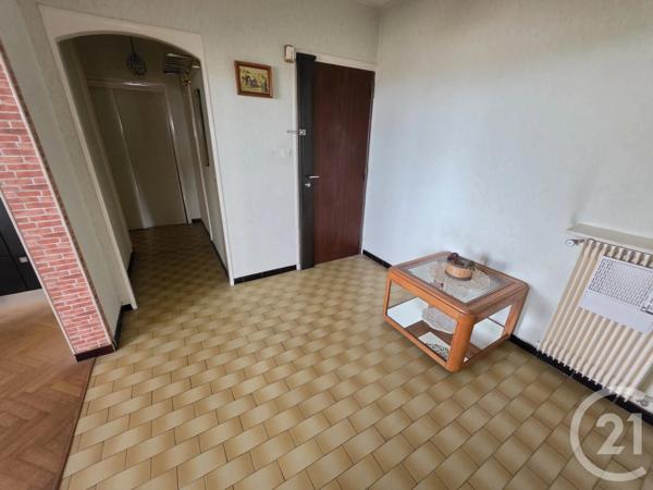 Appartement T4 à vendre  4 pièces - 80 m 2   VENISSIEUX  - 69