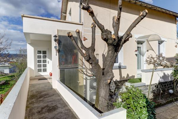 Maison 6 pièce(s) 3 chambre(s) 135 m²