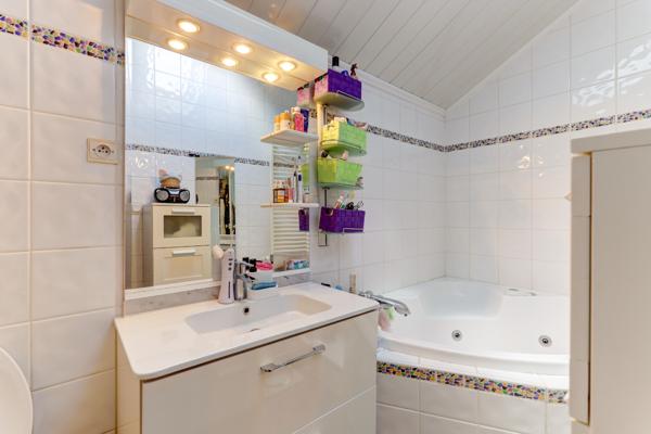 Maison 6 pièce(s) 3 chambre(s) 135 m²